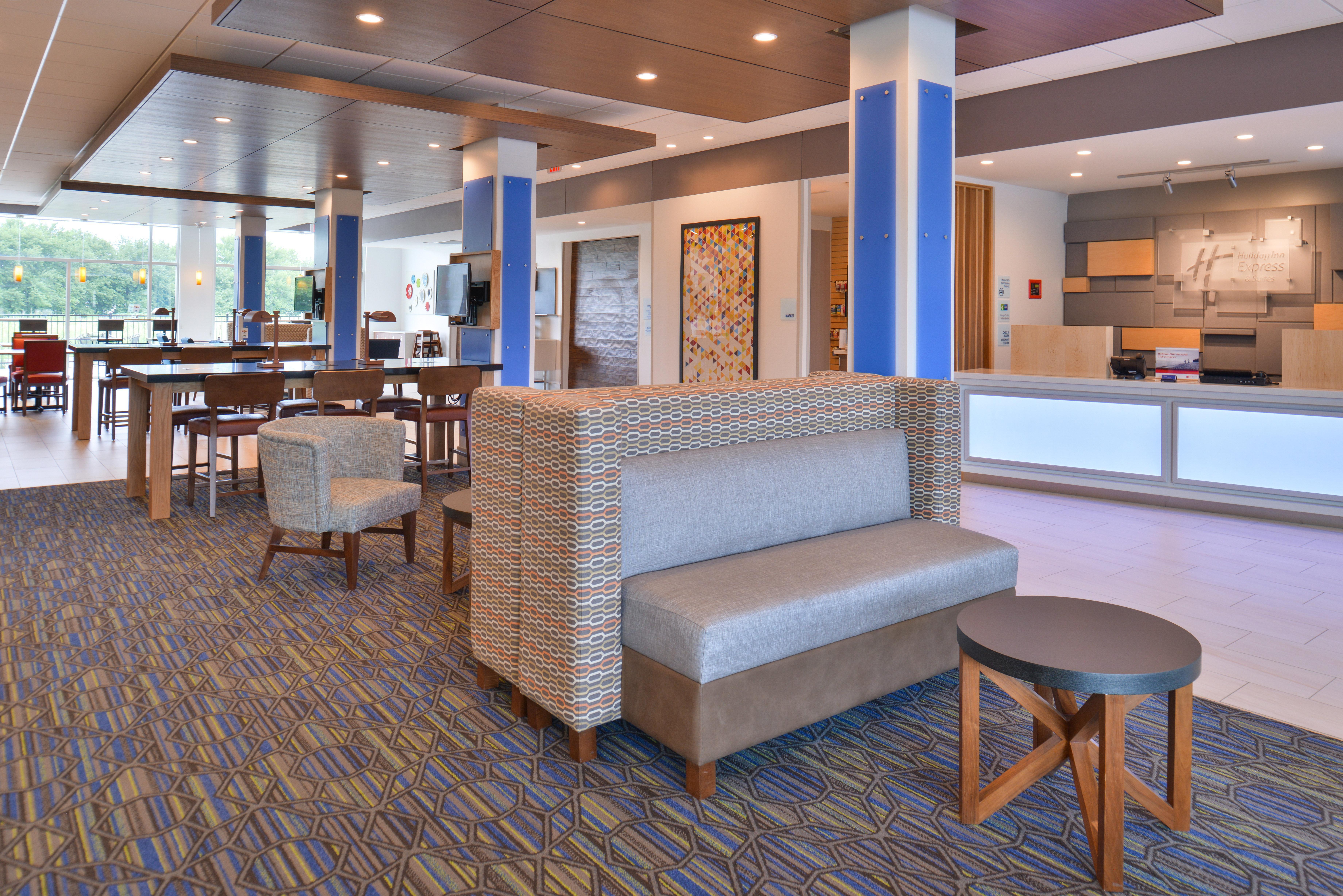 Holiday Inn Express & Suites Omaha Airport By Ihg Carter Lake Экстерьер фото