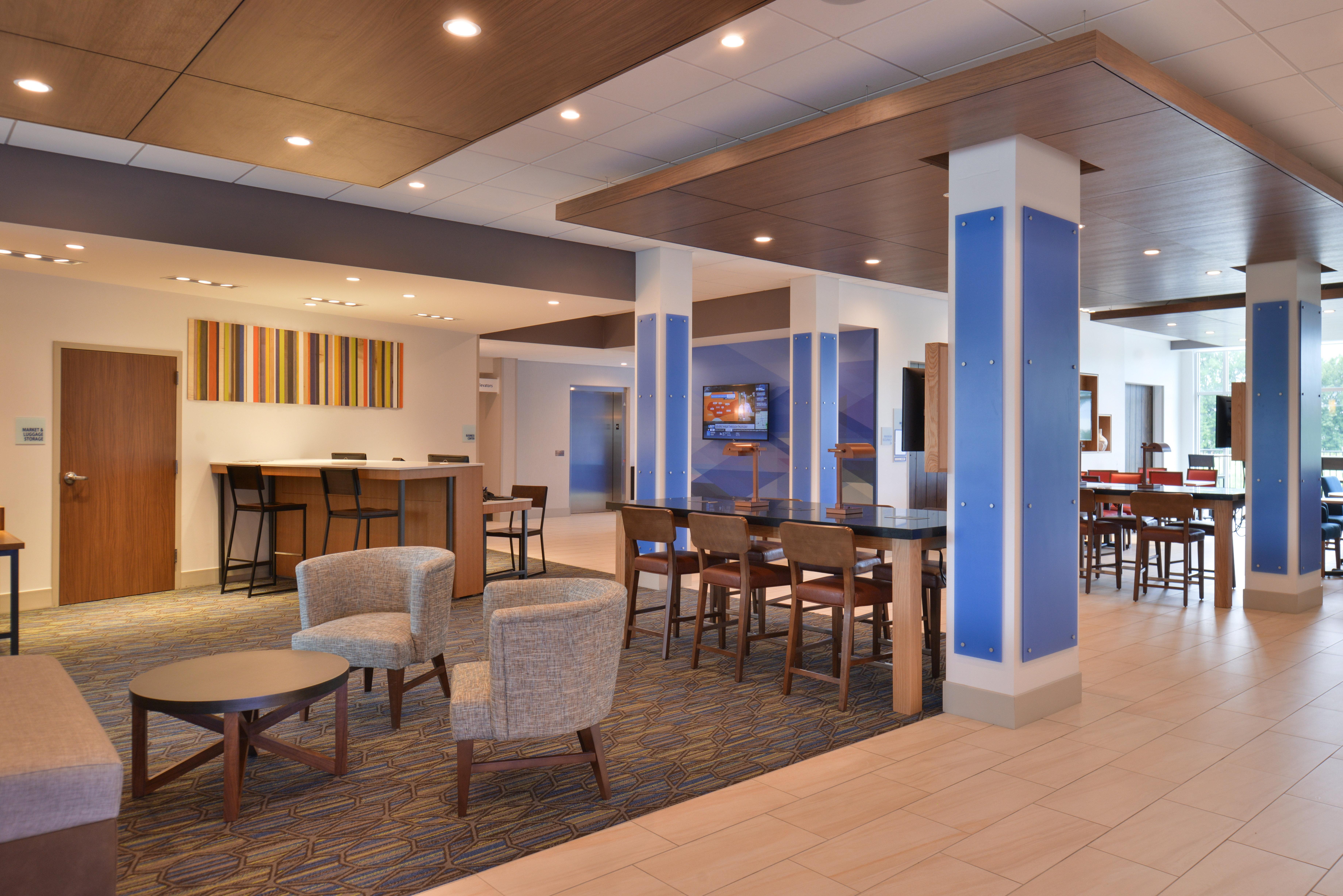 Holiday Inn Express & Suites Omaha Airport By Ihg Carter Lake Экстерьер фото