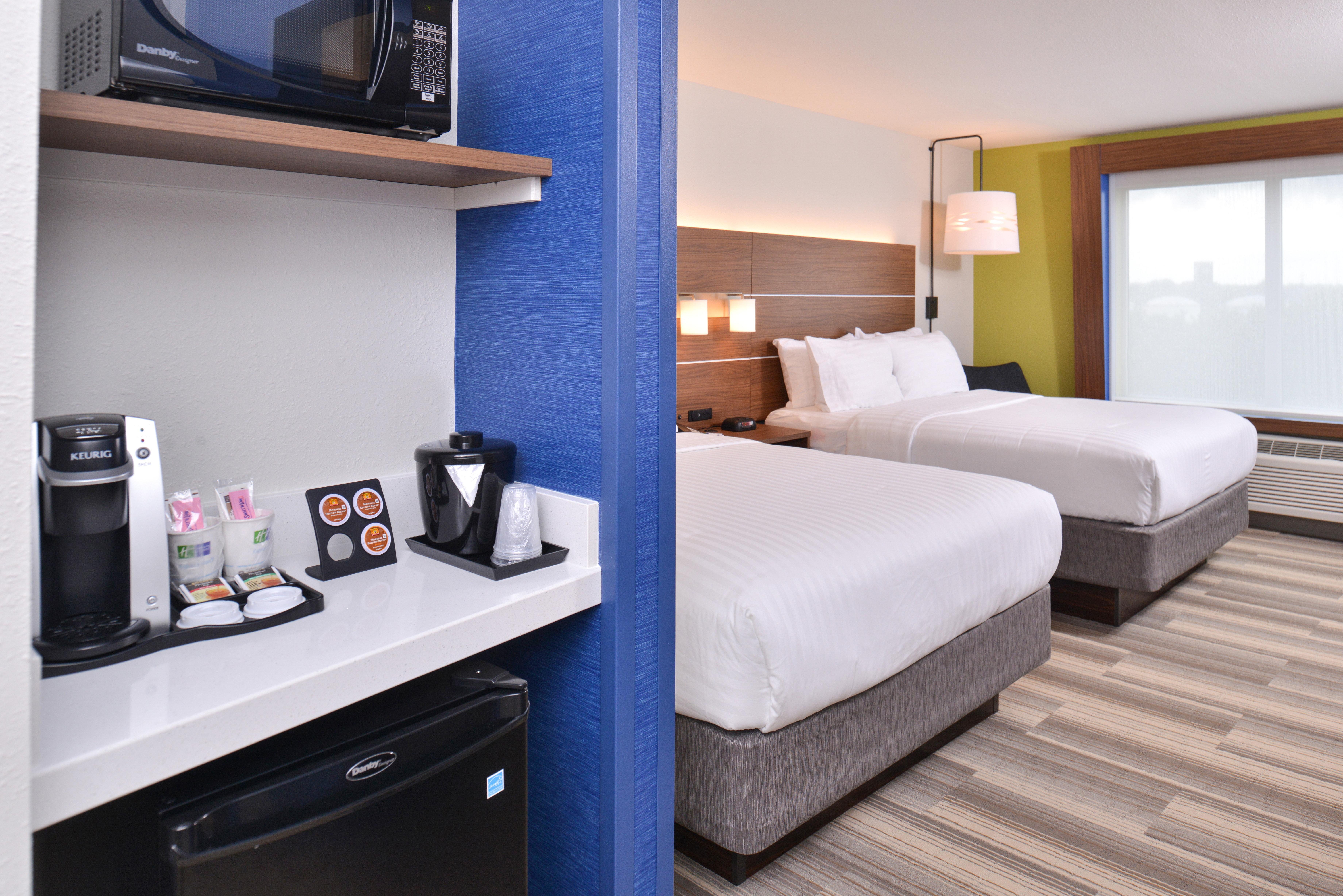 Holiday Inn Express & Suites Omaha Airport By Ihg Carter Lake Экстерьер фото
